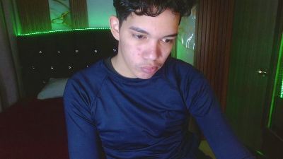haku_nayro live cam on Cam4