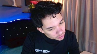 haku_nayro live cam on Cam4