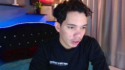 haku_nayro live cam on Cam4