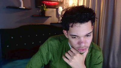 haku_nayro live cam on Cam4