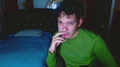 haku_nayro live cam on Cam4