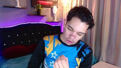 haku_nayro live cam on Cam4
