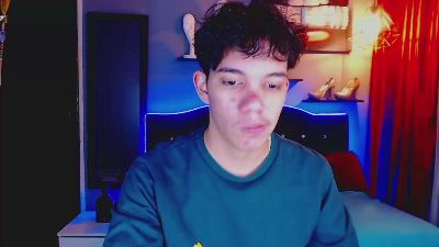 haku_nayro live cam on Cam4