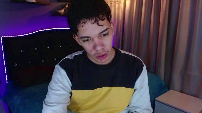 haku_nayro live cam on Cam4