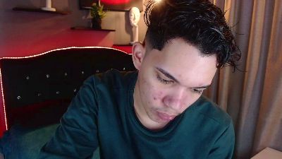 haku_nayro live cam on Cam4