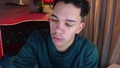haku_nayro live cam on Cam4