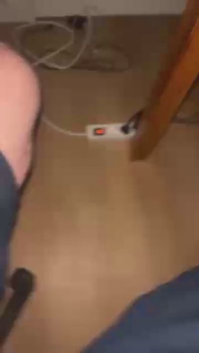 hallo197 live cam on Cam4