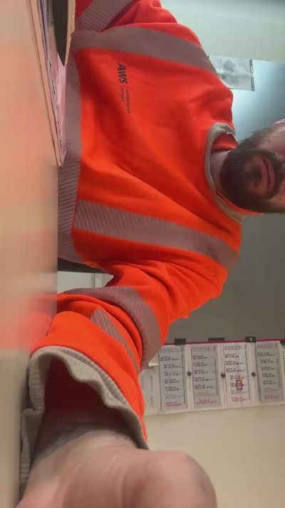 hallo197 live cam on Cam4