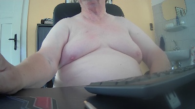 hardy2650 live cam on Cam4