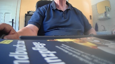 hardy2650 live cam on Cam4