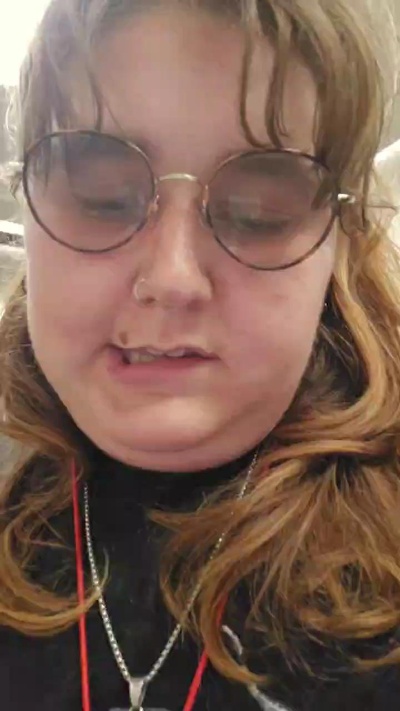 harmyfr live cam on Cam4
