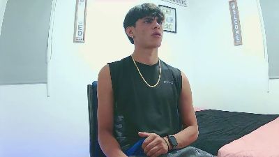 harry_232001 live cam on Cam4