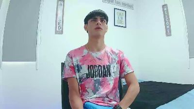 harry_232001 live cam on Cam4