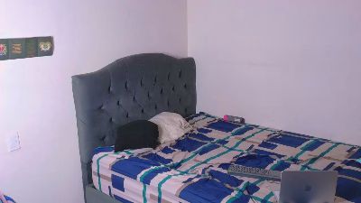 harry_brown2324 live cam on Cam4