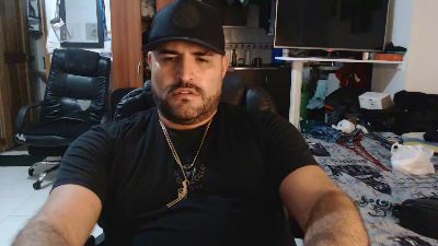 hazmetuyo24 live cam on Cam4