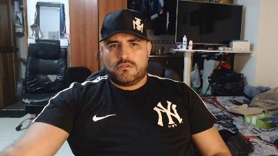 hazmetuyo24 live cam on Cam4