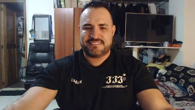 hazmetuyo24 live cam on Cam4