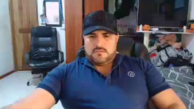hazmetuyo24 live cam on Cam4