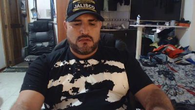 hazmetuyo24 live cam on Cam4