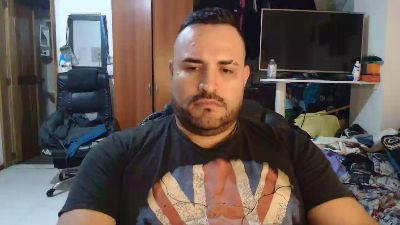 hazmetuyo24 live cam on Cam4