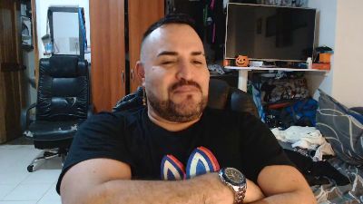 hazmetuyo24 live cam on Cam4