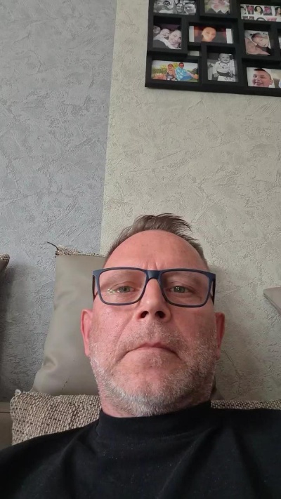 heiko010872 live cam on Cam4