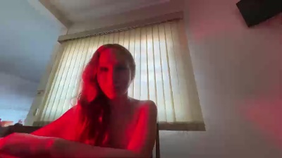 helenawrld live cam on Cam4