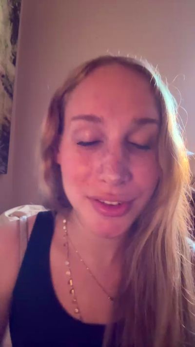 helenawrld live cam on Cam4