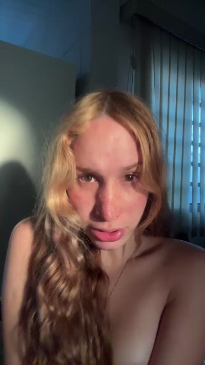 helenawrld live cam on Cam4