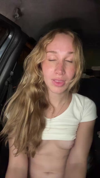helenawrld live cam on Cam4