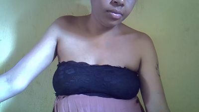 helene_fun live cam on Cam4