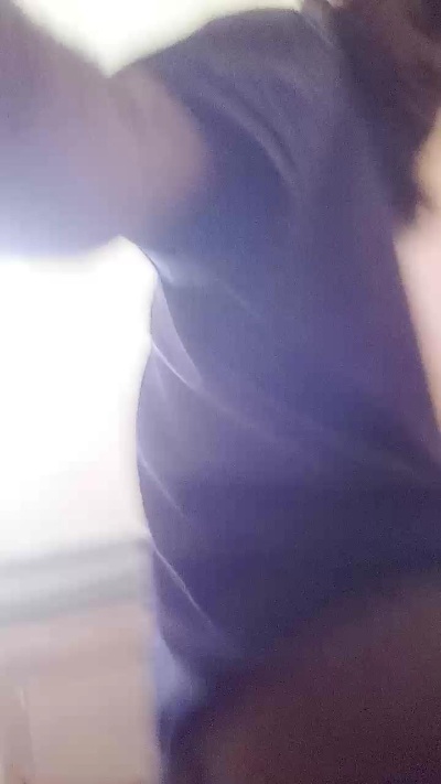 henchy94 live cam on Cam4