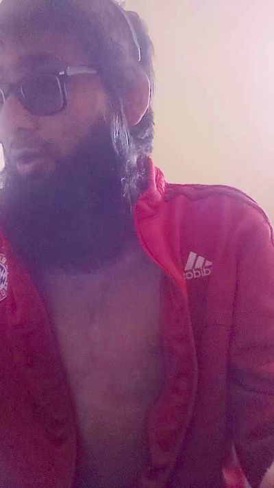 henchy94 live cam on Cam4