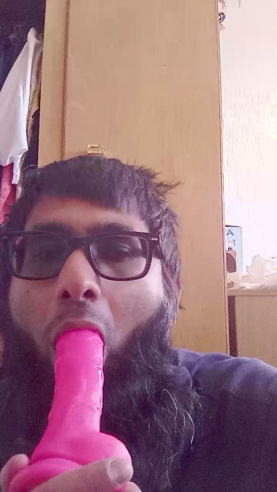 henchy94 live cam on Cam4