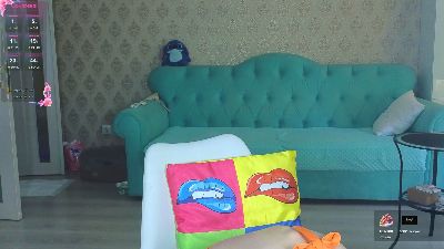 henny_c4 live cam on Cam4