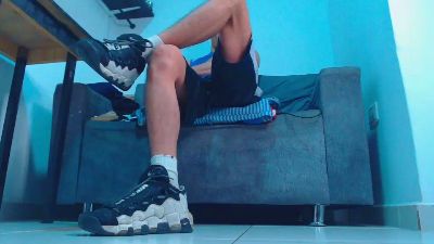henrrys live cam on Cam4