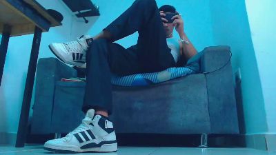henrrys live cam on Cam4