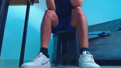 henrrys live cam on Cam4