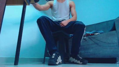 henrrys live cam on Cam4