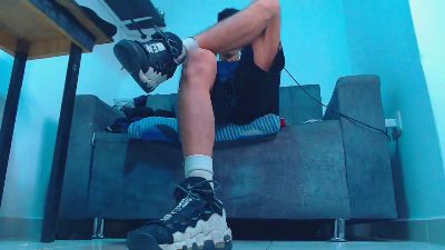 henrrys live cam on Cam4