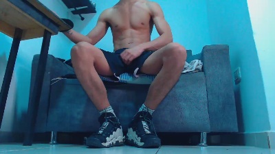 henrrys live cam on Cam4