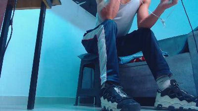 henrrys live cam on Cam4