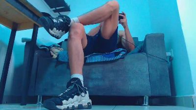 henrrys live cam on Cam4