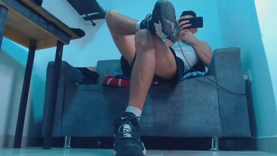 henrrys live cam on Cam4