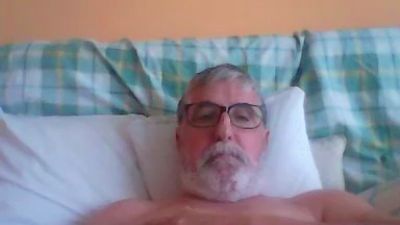heriberto199 live cam on Cam4