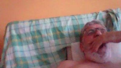 heriberto199 live cam on Cam4