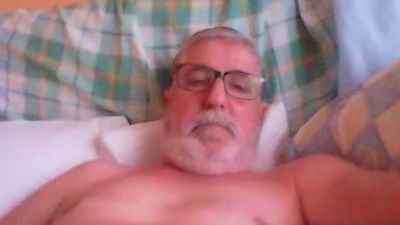 heriberto199 live cam on Cam4