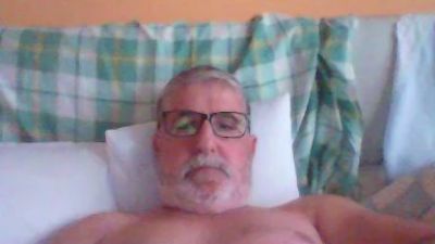 heriberto199 live cam on Cam4