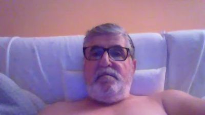 heriberto199 live cam on Cam4