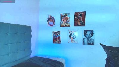 hermione_18 live cam on Cam4